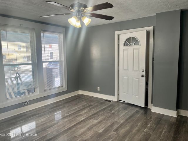 1418 Beech St, Louisville, KY 40211