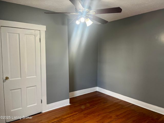 1418 Beech St, Louisville, KY 40211