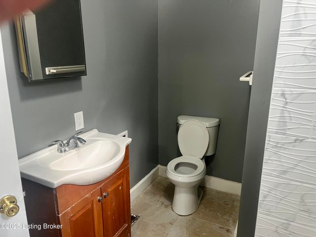 1418 Beech St, Louisville, KY 40211