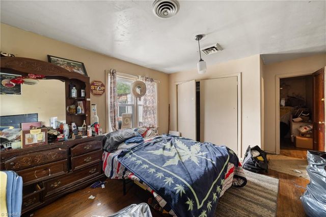 2834 Thomasville Road, Winston-salem, NC 27107