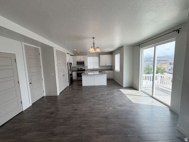 6366 N WANLASS HL, Eagle Mountain, UT 84005