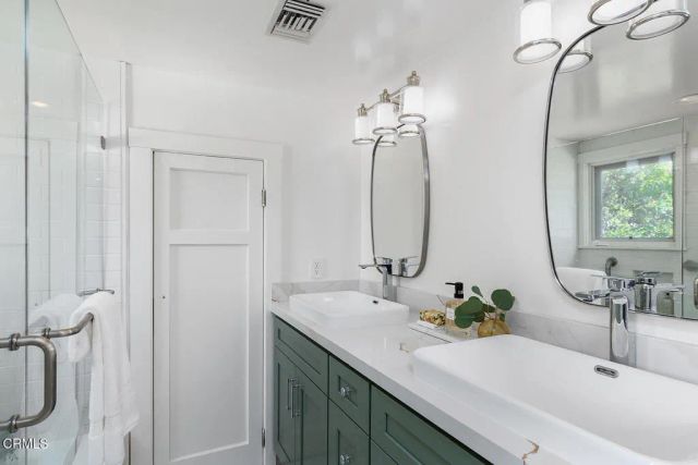 1275 N Hill Avenue, Pasadena, CA 91104