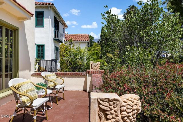1275 N Hill Avenue, Pasadena, CA 91104