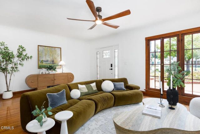 1275 N Hill Avenue, Pasadena, CA 91104