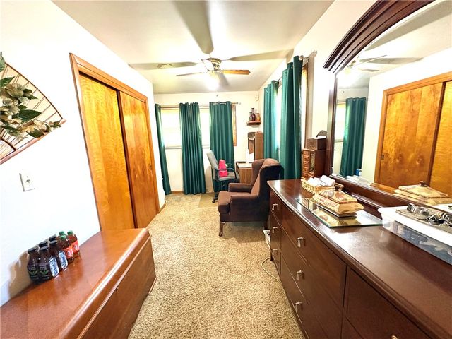 2045 Martha St, Shenango Twp, PA 16101