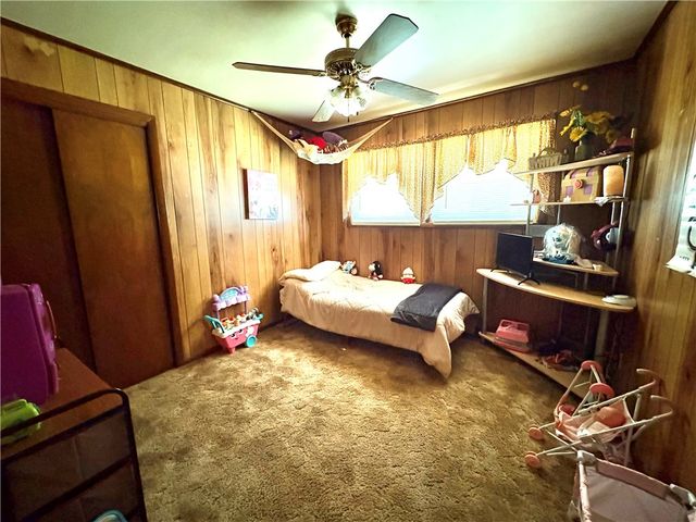 2045 Martha St, Shenango Twp, PA 16101