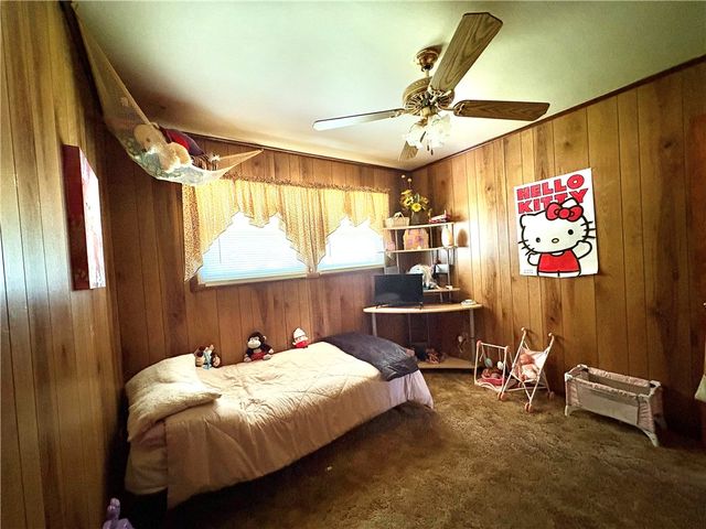 2045 Martha St, Shenango Twp, PA 16101