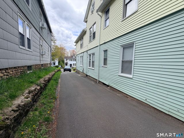 152 Lyons Street, New Britain, CT 06052