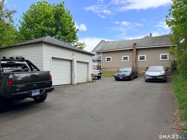 152 Lyons Street, New Britain, CT 06052