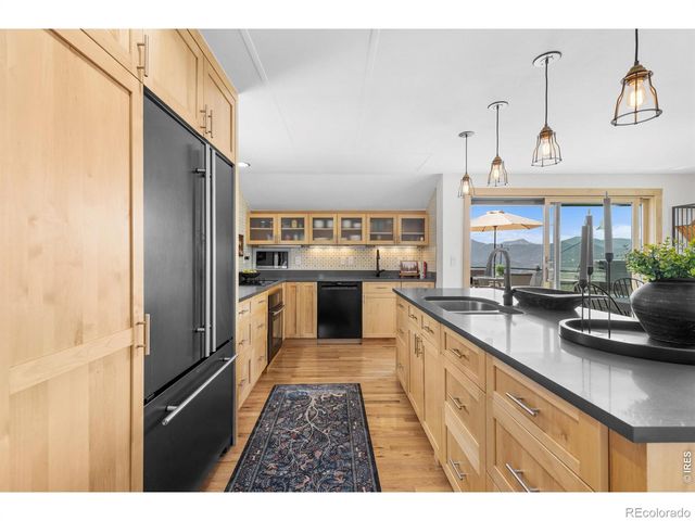 6722 Flagstaff Road, Boulder, CO 80302
