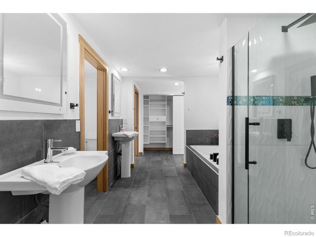 6722 Flagstaff Road, Boulder, CO 80302