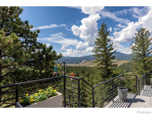 6722 Flagstaff Road, Boulder, CO 80302