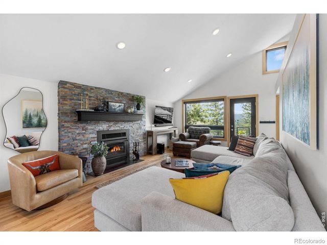 6722 Flagstaff Road, Boulder, CO 80302