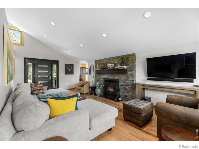 6722 Flagstaff Road, Boulder, CO 80302