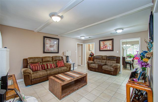 930 Centerwood Drive, Houston, TX 77013