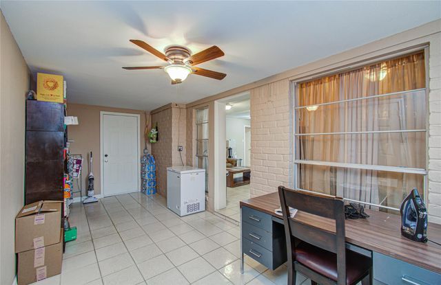 930 Centerwood Drive, Houston, TX 77013