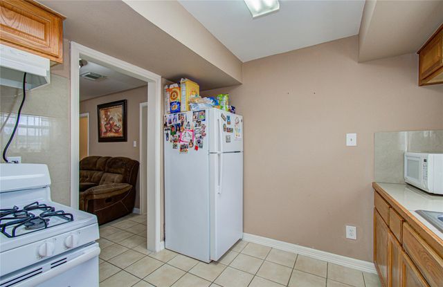 930 Centerwood Drive, Houston, TX 77013