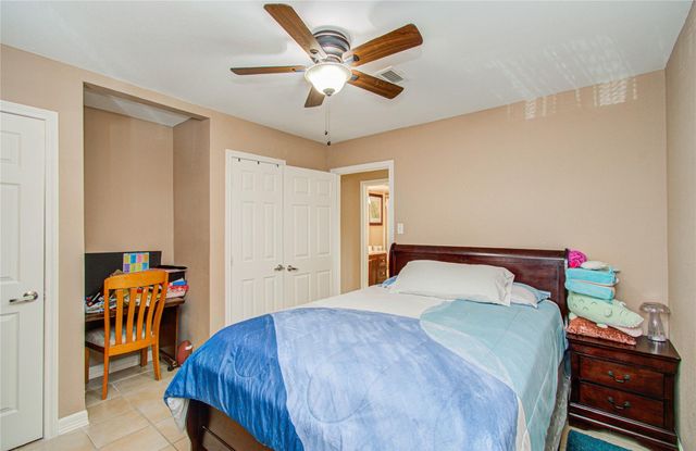 930 Centerwood Drive, Houston, TX 77013