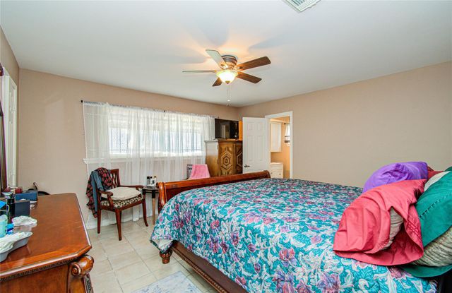 930 Centerwood Drive, Houston, TX 77013