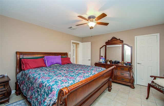 930 Centerwood Drive, Houston, TX 77013