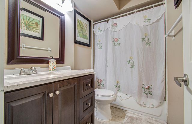 930 Centerwood Drive, Houston, TX 77013