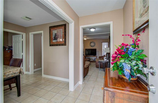 930 Centerwood Drive, Houston, TX 77013