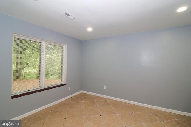 1111 EASTOVER PKWY, Locust Grove, VA 22508