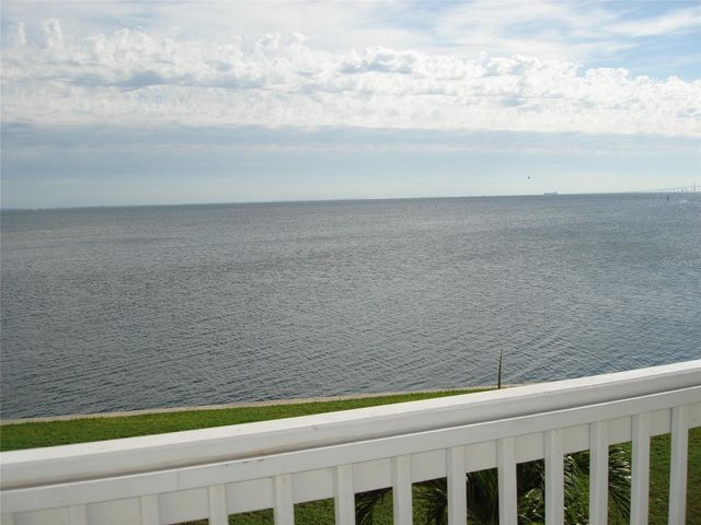 5248 BEACH DRIVE SE 5248, St Petersburg, FL 33705