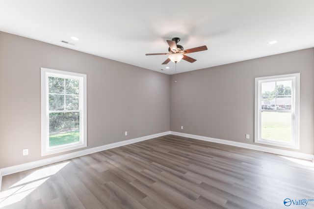 105 Lakeridge Court, Ardmore, AL 35739