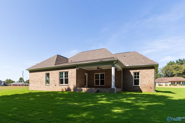 105 Lakeridge Court, Ardmore, AL 35739