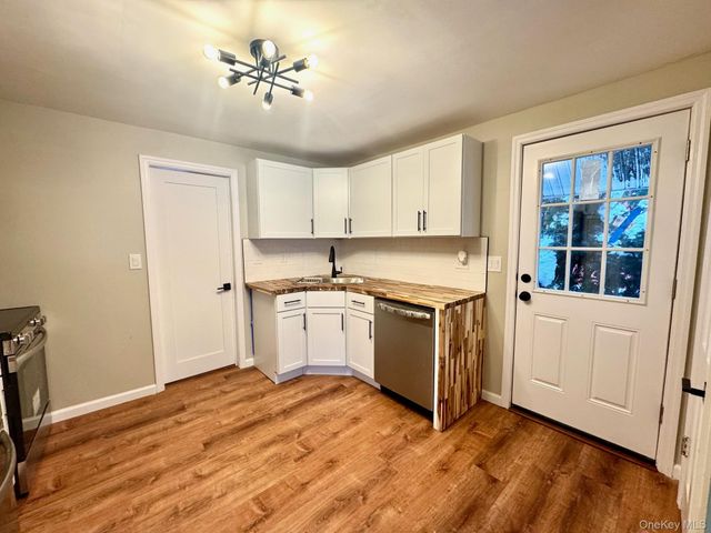 121 Main St, Livingston Manor, NY 12758