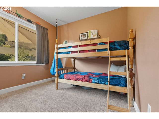 623 N V St, Washougal, WA 98671