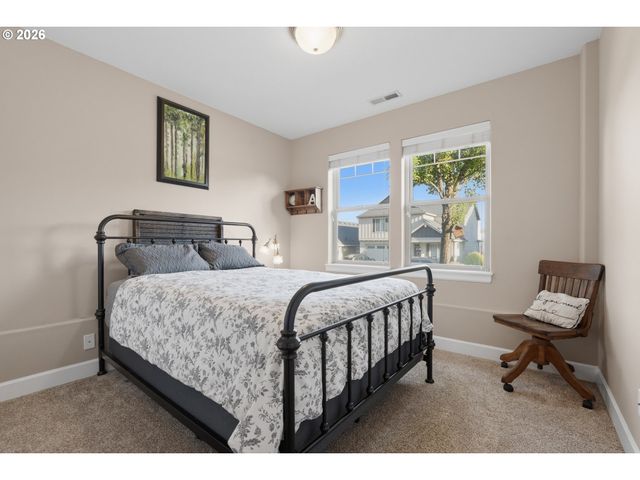 623 N V St, Washougal, WA 98671