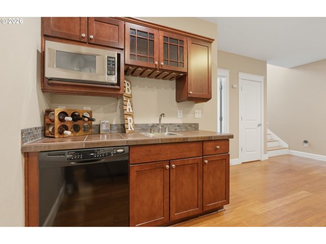 623 N V St, Washougal, WA 98671