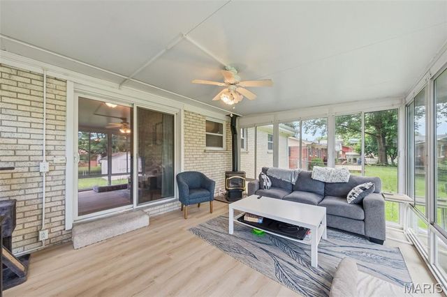 513 Longview Drive, Belleville, IL 62223