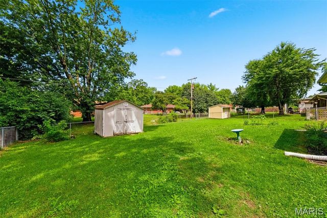 513 Longview Drive, Belleville, IL 62223