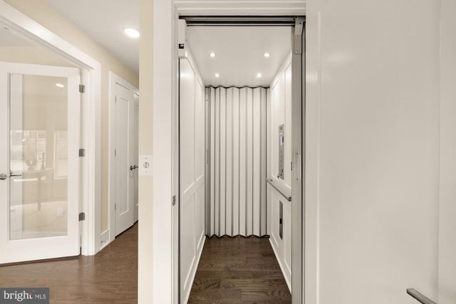 153 WINSOME CIR, Bethesda, MD 20814