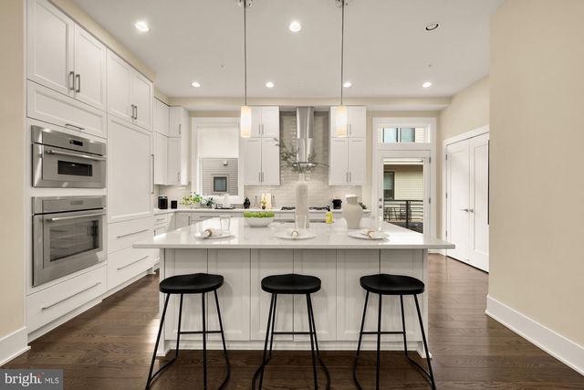 153 WINSOME CIR, Bethesda, MD 20814