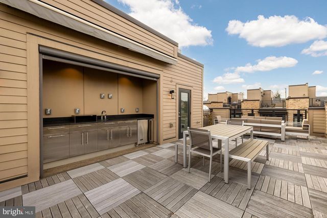 153 WINSOME CIR, Bethesda, MD 20814