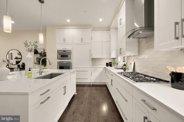 153 WINSOME CIR, Bethesda, MD 20814