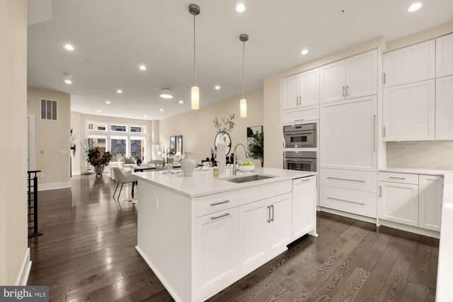 153 WINSOME CIR, Bethesda, MD 20814