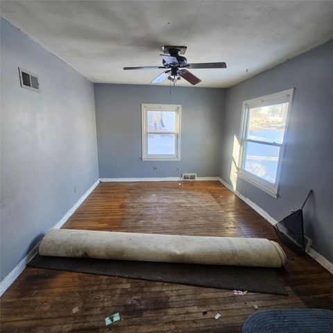 309 31ST STREET Drive SE, Cedar Rapids, IA 52403