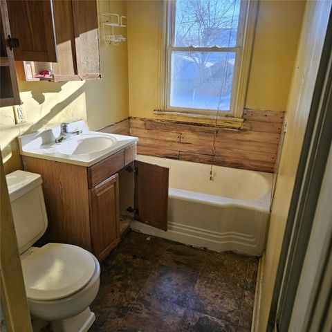 309 31ST STREET Drive SE, Cedar Rapids, IA 52403