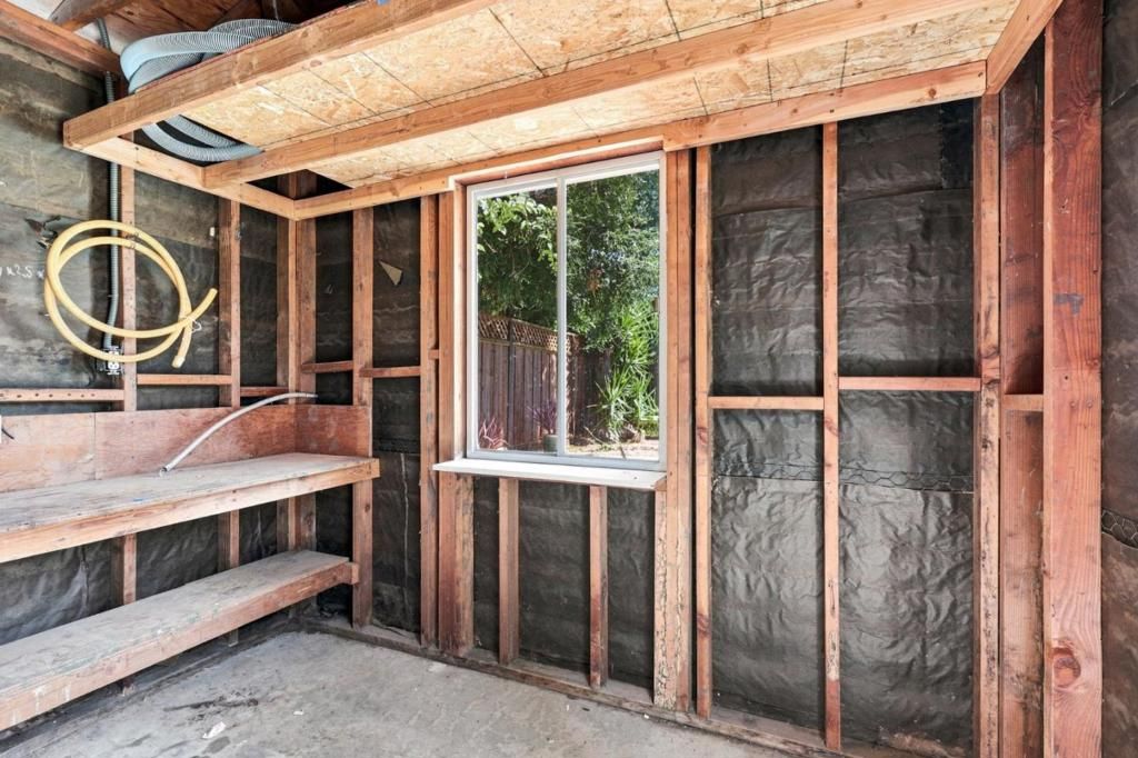 Image 28 of property listing at 2930 Jefferson Avenue, Redwood City, CA 94062
