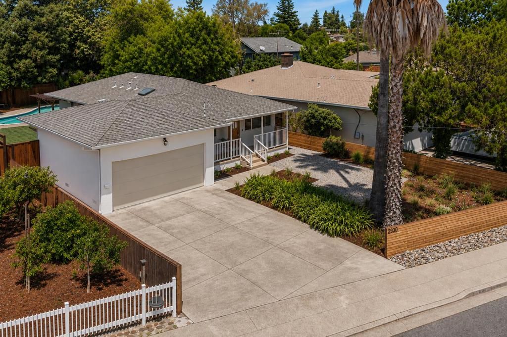 Image 32 of property listing at 2930 Jefferson Avenue, Redwood City, CA 94062