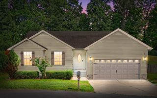 1314 Hand Dr, Clarksville, TN 37042