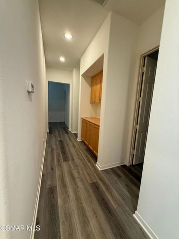 990 Clear Sky Place, Simi Valley, CA 93065