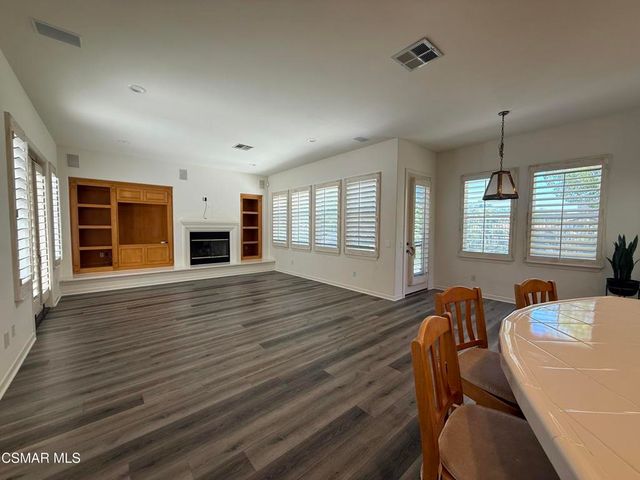 990 Clear Sky Place, Simi Valley, CA 93065