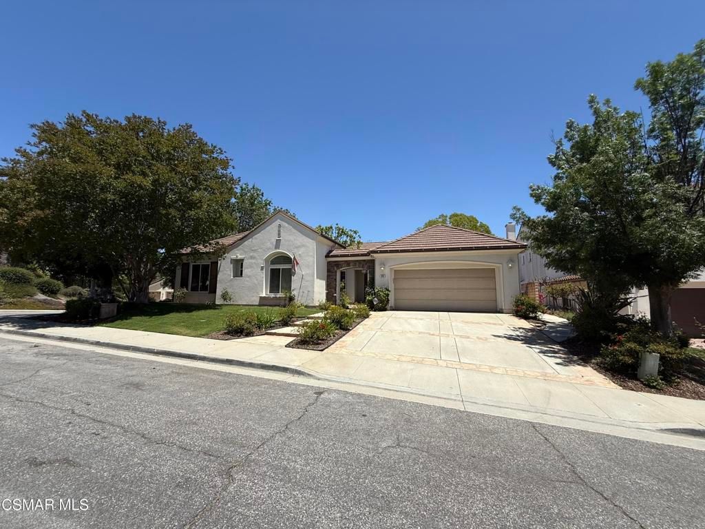 990 Clear Sky Place, Simi Valley, CA 93065