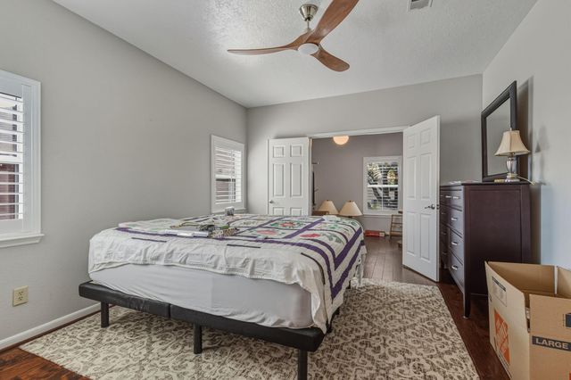 6822 Hertford Park Drive, Houston, TX 77084